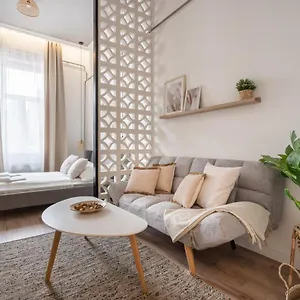A62 - Akacfa Street - Location By Bqa , Budapest Hungary